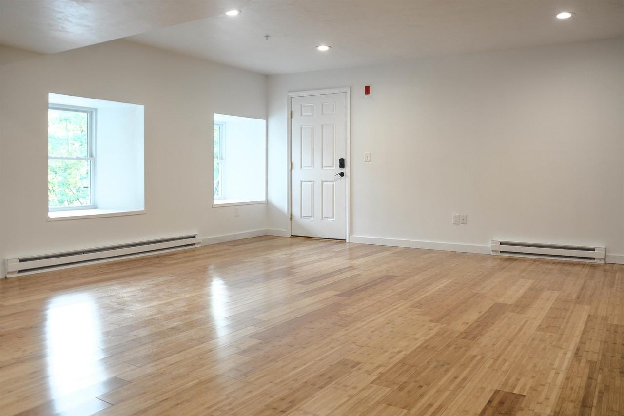 541 Main St #4 - Photo 6 of 14
