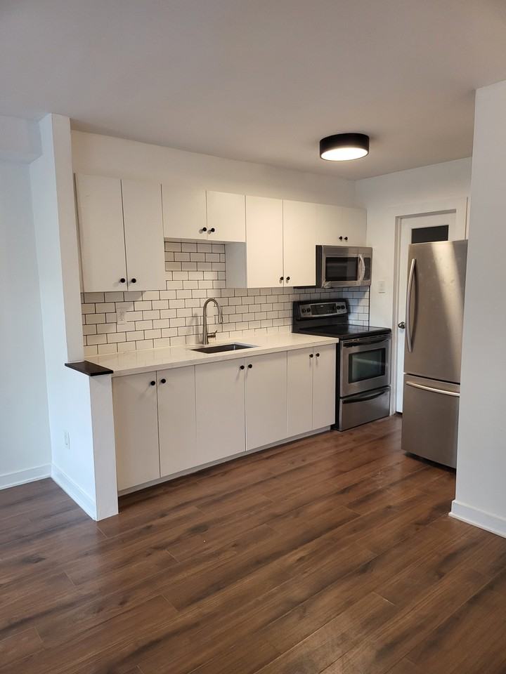 965 Eglinton Avenue West #2 - Photo 3 of 15