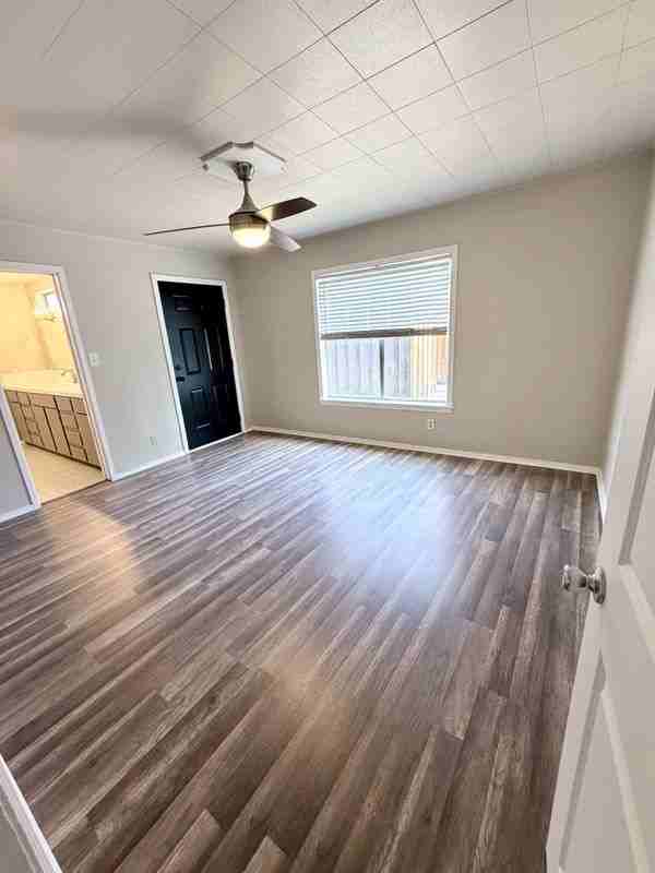 2736 N Muskingum Ave - Photo 7 of 18