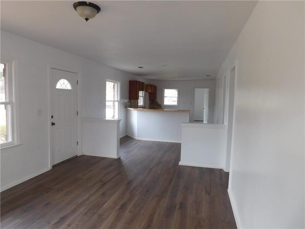 2174 Whites Mill Rd - Photo 3 of 22