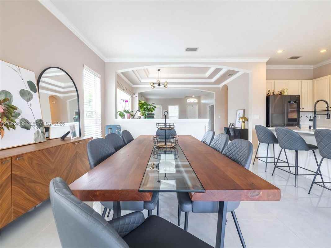 903 Nw 167th Ave - Photo 5 of 9