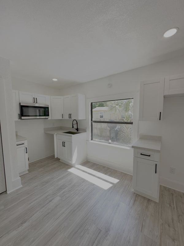 2222 10th St S - Photo 4 of 4