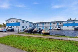 410 W Palm St Apt B28 - Photo 1 of 1