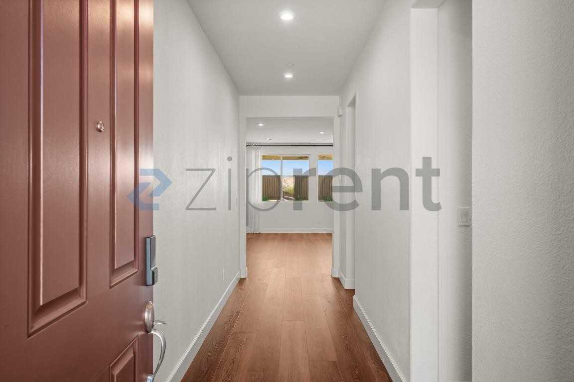 1465 Blossom Way - Photo 5 of 40