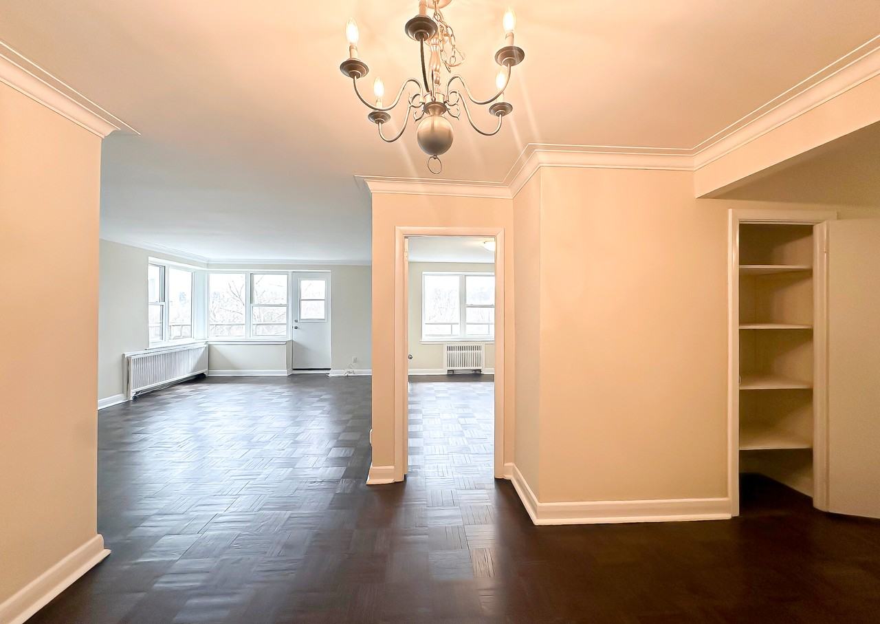 Riverview Plaza - Photo 4 of 17