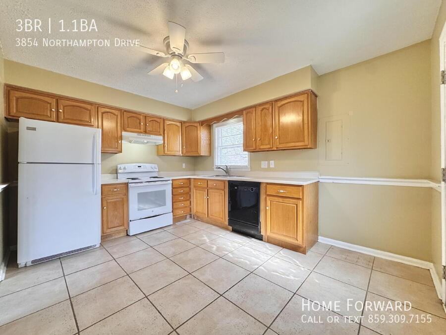 3854 Northampton Dr - Photo 5 of 19