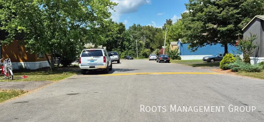 39 Riviera Courts Dr #39 - Photo 5 of 8