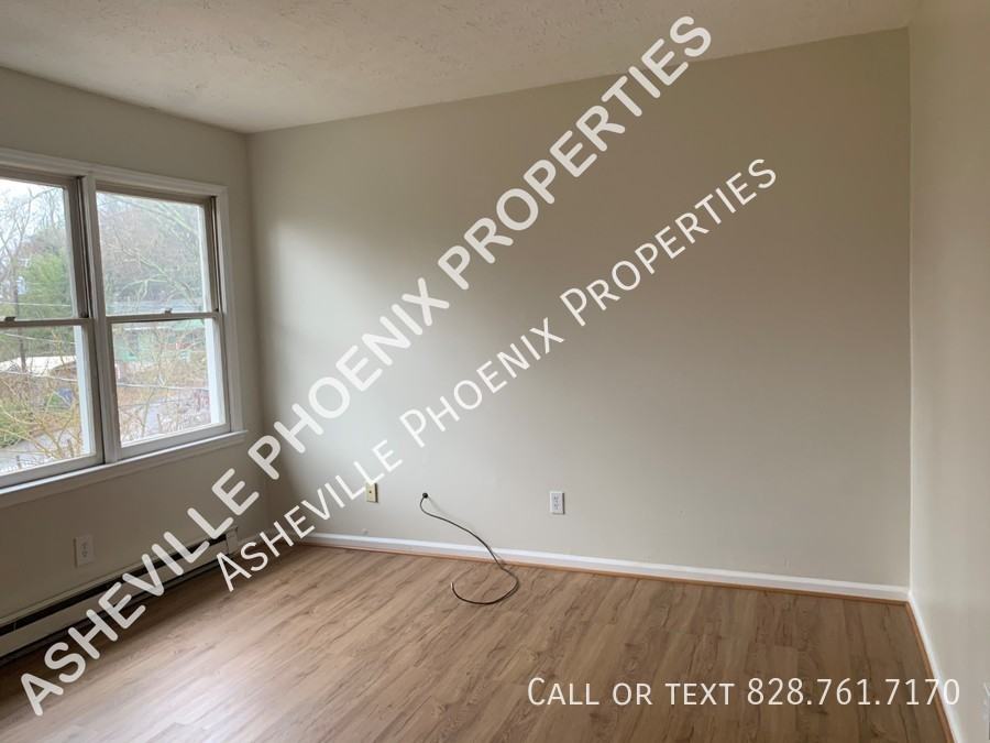 85 Alabama Ave #2 - Photo 3 of 13