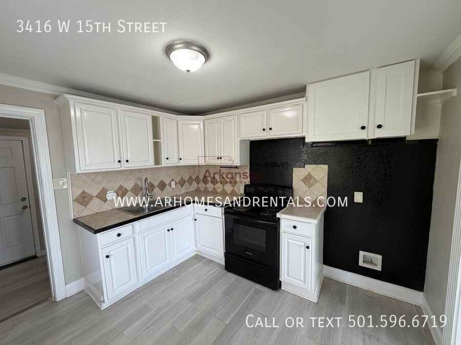 3416 W 15th St - Photo 5 of 9