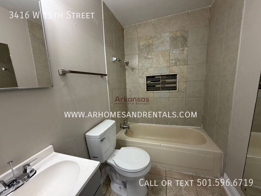 3416 W 15th St - Photo 7 of 9