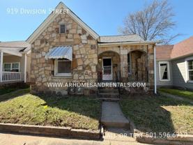 919 Division St - Photo 1 of 1