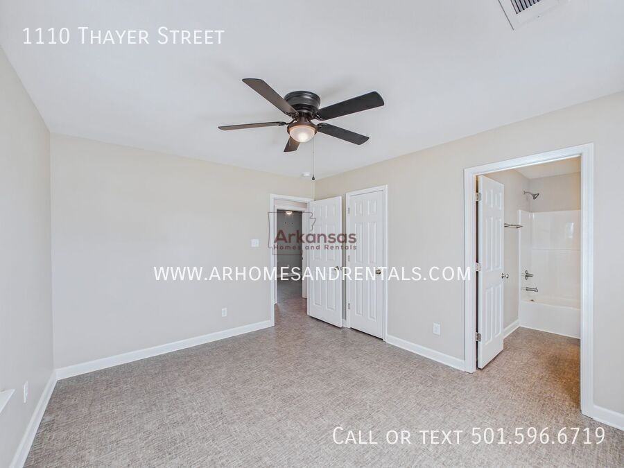 1110 Thayer St - Photo 6 of 12