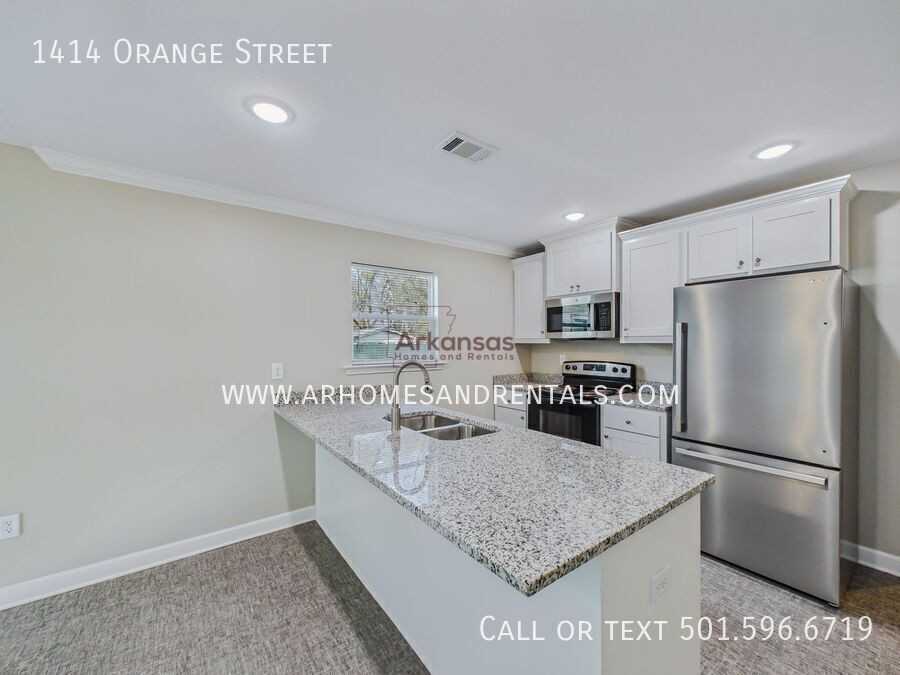 1414 Orange St - Photo 4 of 12