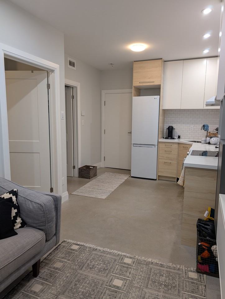 Gerrard St E & Greenwood Ave - Photo 3 of 10