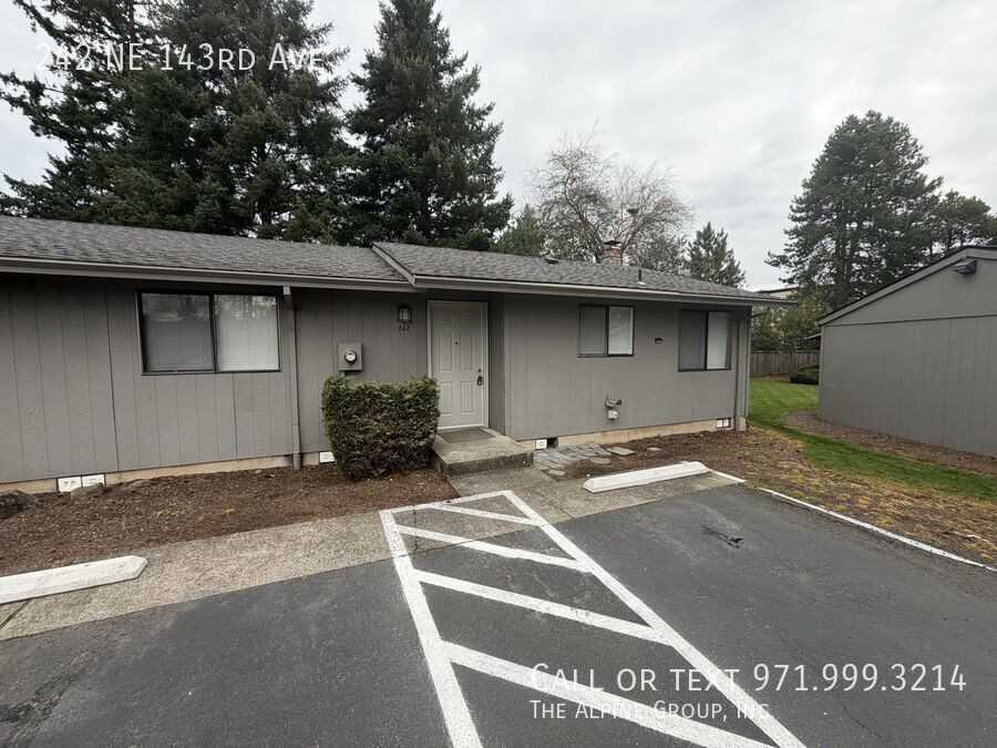 242 Ne 143rd Ave - Photo 2 of 22