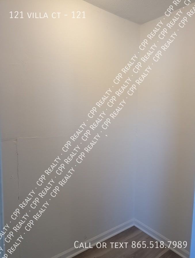 121 Villa Ct #121 - Photo 3 of 8