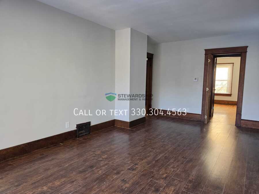 1014 Berwin St - Photo 4 of 27