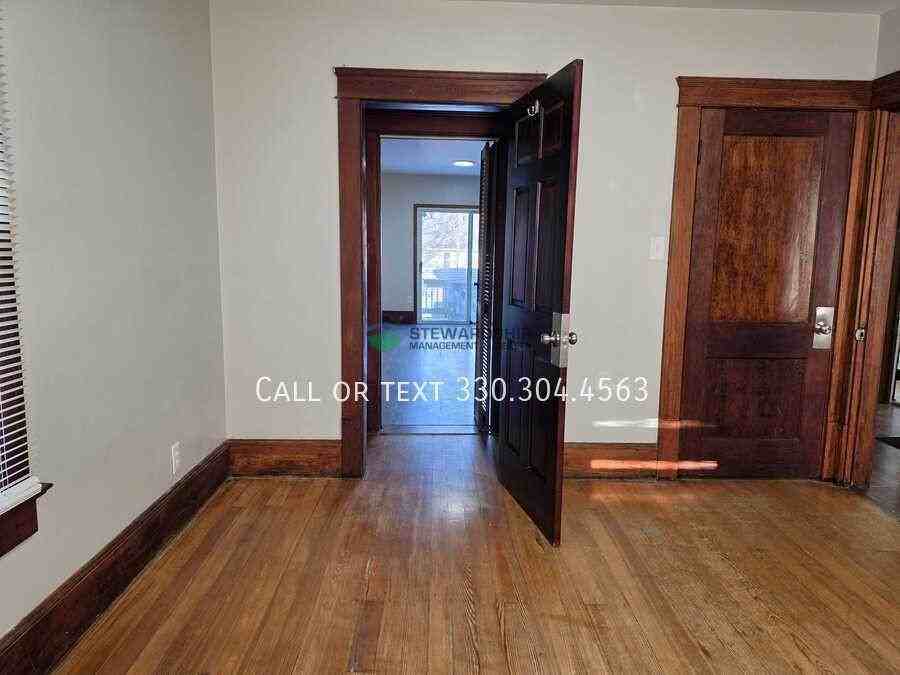 1014 Berwin St - Photo 7 of 27