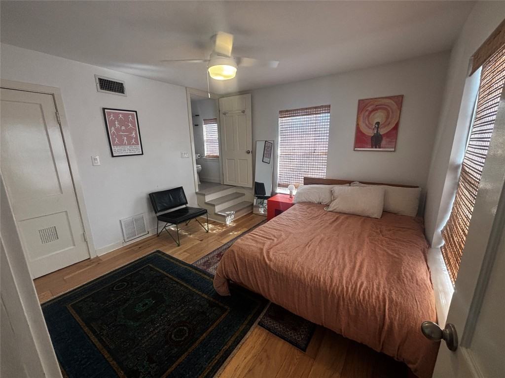 917 E 39th St #917 - Photo 5 of 27