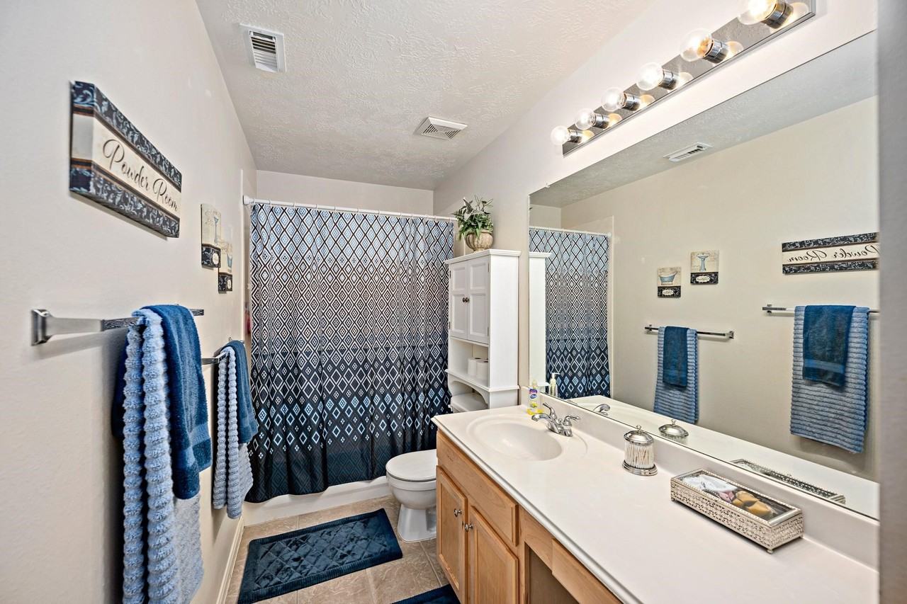 11506 Aucuba Ln #11506 - Photo 4 of 31