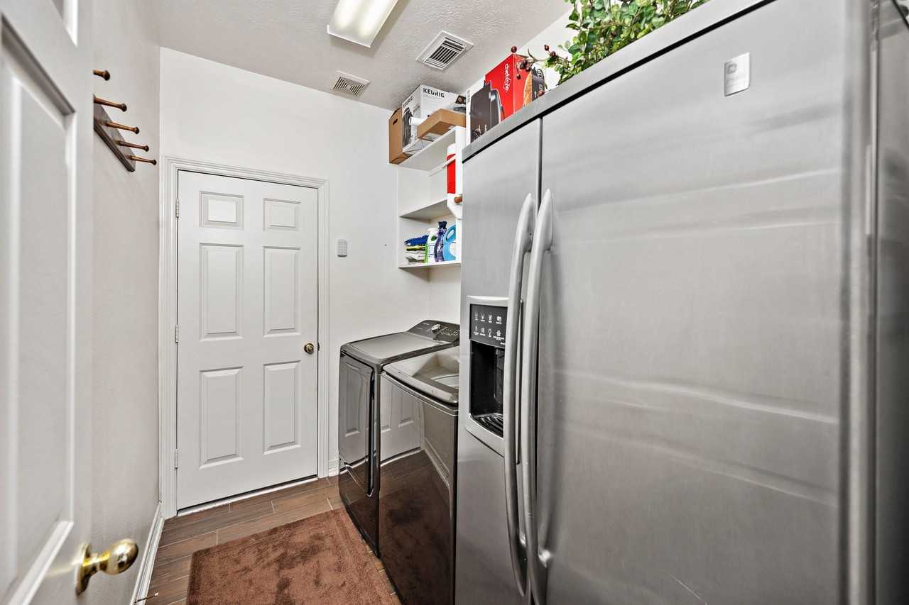 11506 Aucuba Ln #11506 - Photo 5 of 31