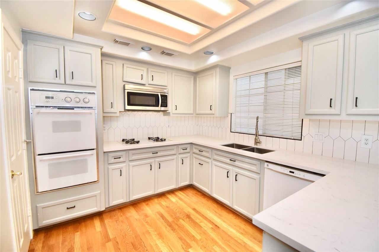 2024 Welch St #2024 - Photo 2 of 18