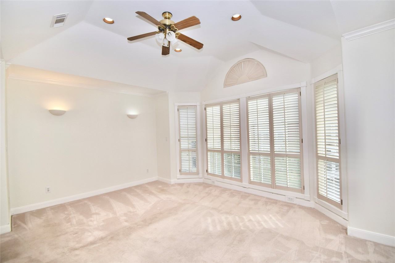 2024 Welch St #2024 - Photo 3 of 18