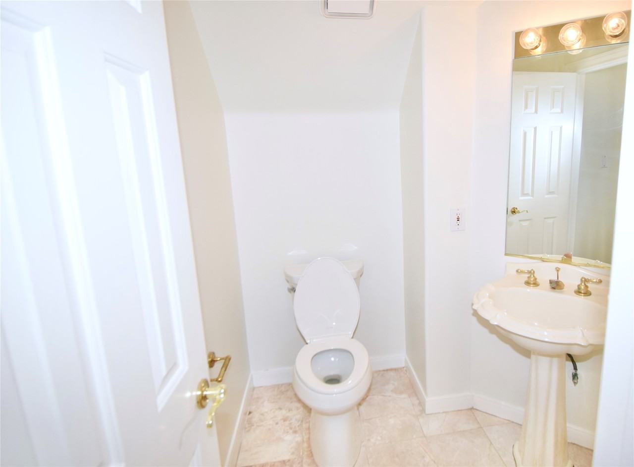 2024 Welch St #2024 - Photo 4 of 18