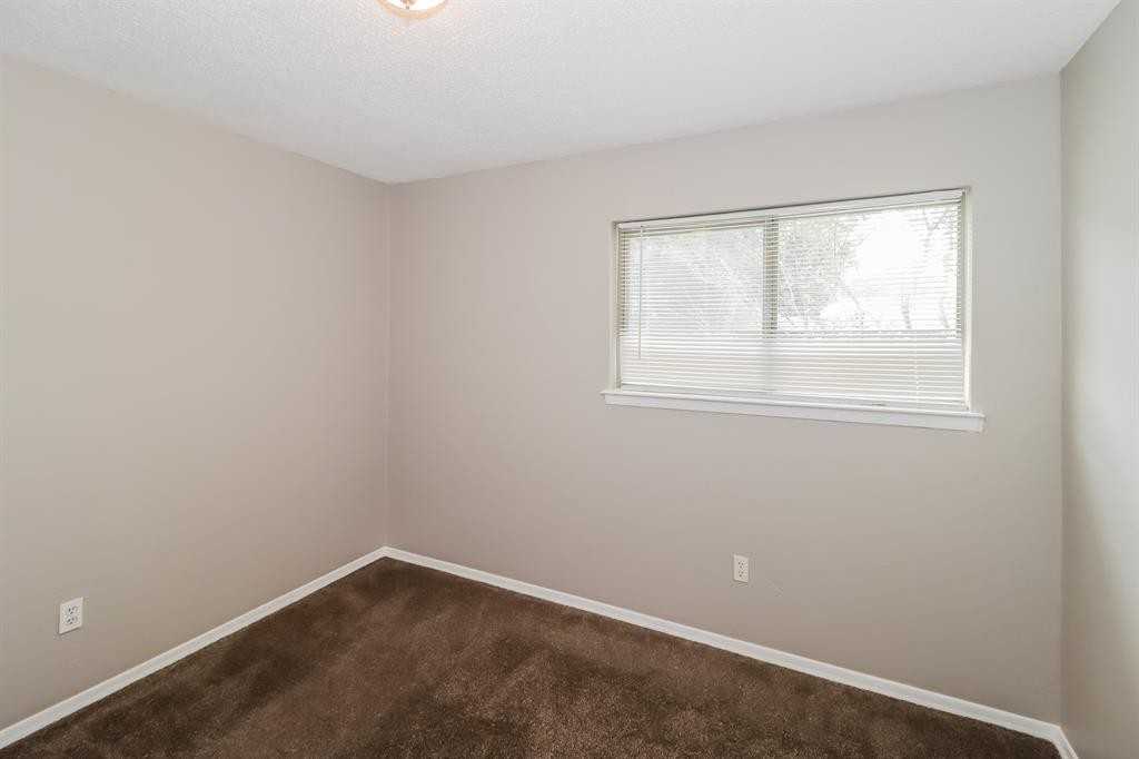 1805 Japonica Ln #1805 - Photo 3 of 15