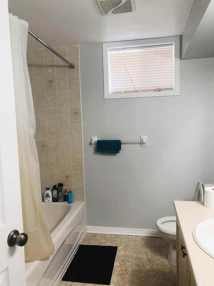 456 Weston Cres - Photo 7 of 8
