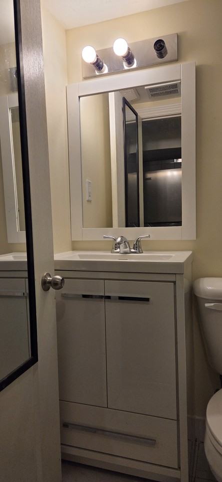 18 Mechanic Ave - Photo 5 of 9