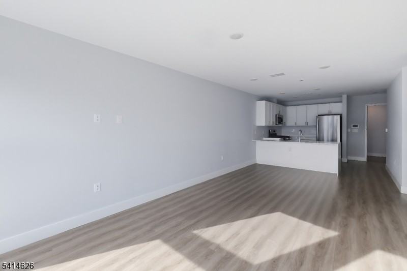 529-531 Mulberry Street #1 - Photo 6 of 16