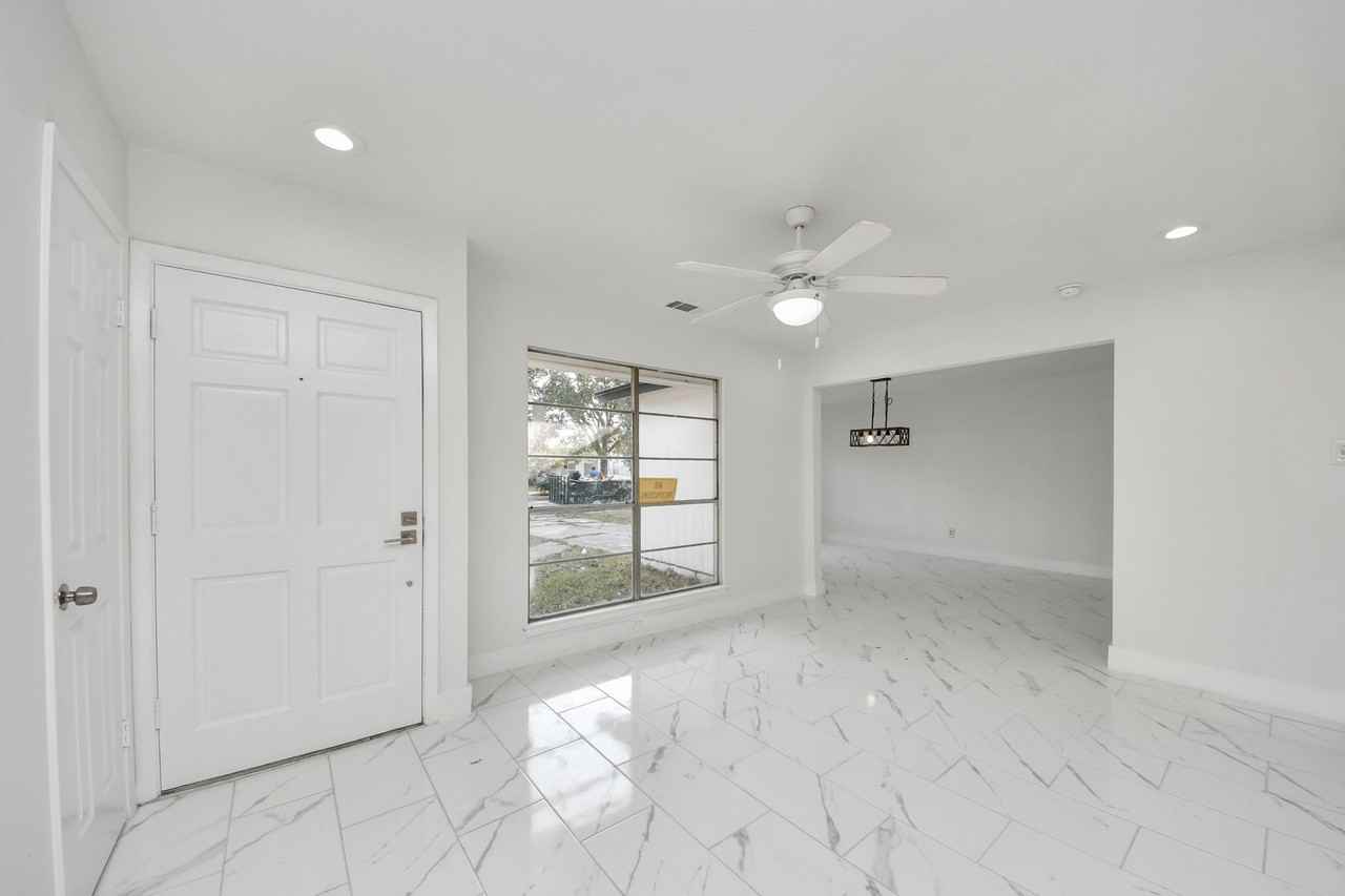 2926 Knotty Oaks Trl #2926 - Photo 4 of 38