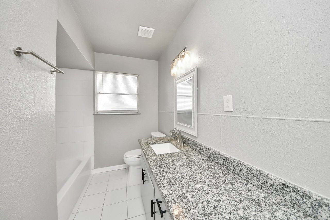 2926 Knotty Oaks Trl #2926 - Photo 6 of 38