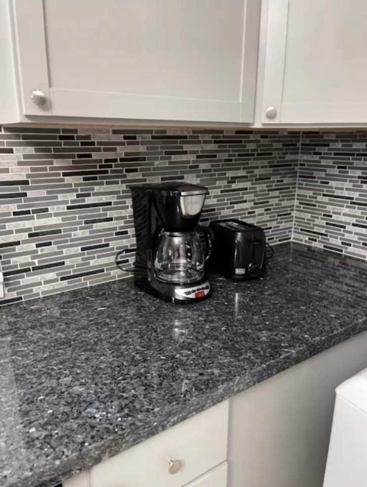 1908 N 16th St #1908 - Photo 4 of 18