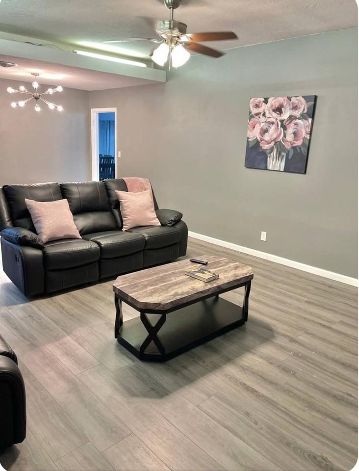 1908 N 16th St #1908 - Photo 7 of 18