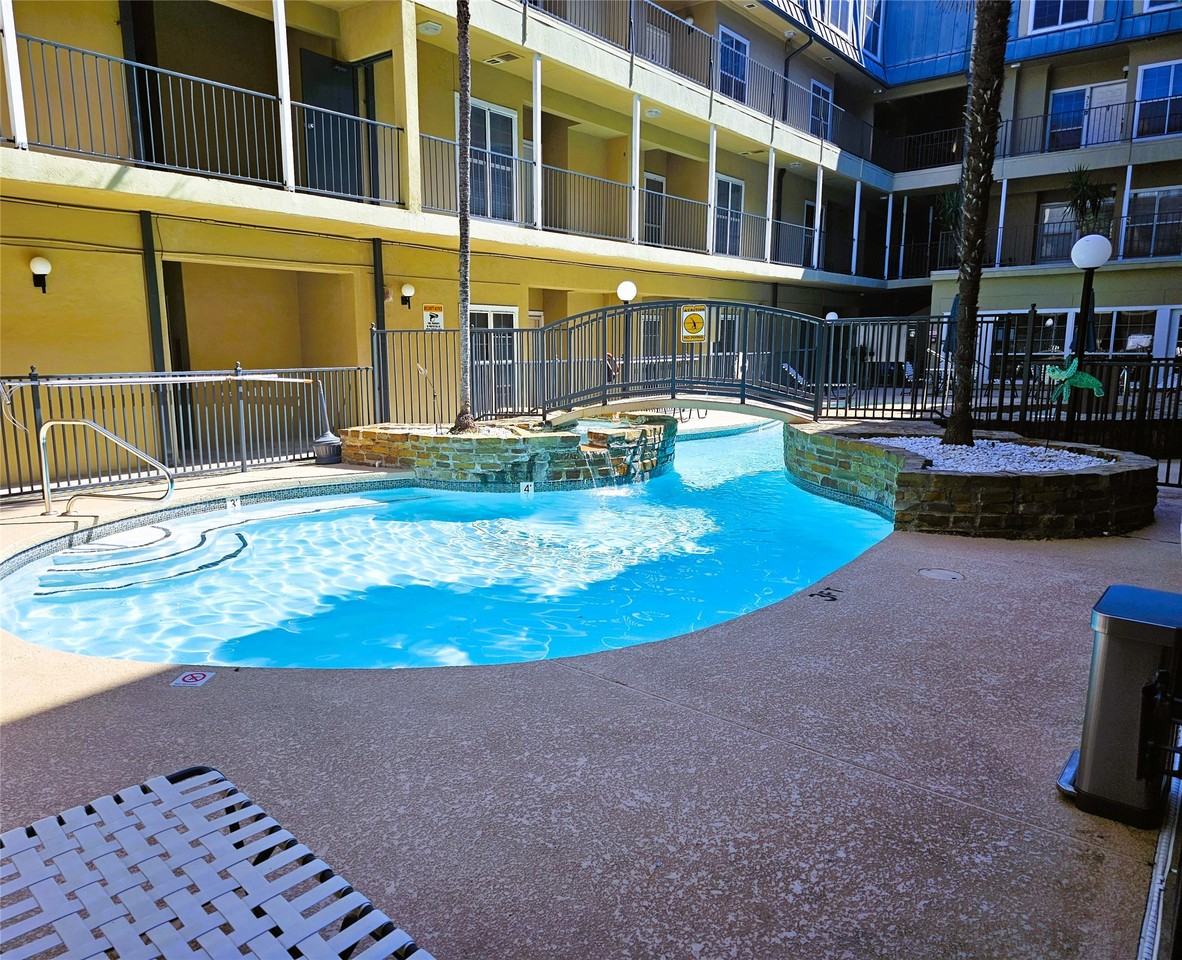 921 Marine Dr #921-227 - Photo 7 of 19