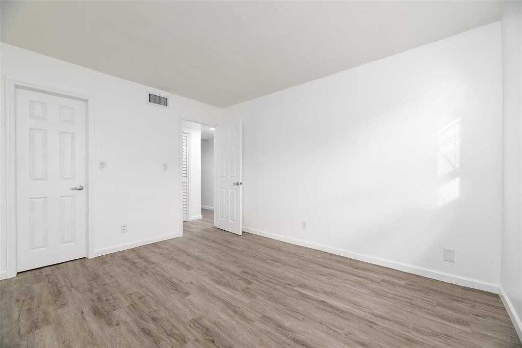 1401 Ne 17th Ct #1401-207 - Photo 5 of 14