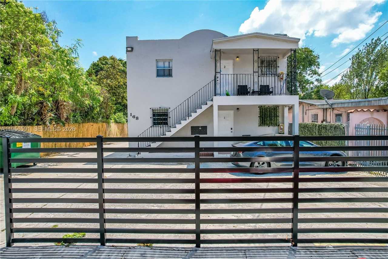 168 Nw 32nd St #168-3 - Photo 2 of 7