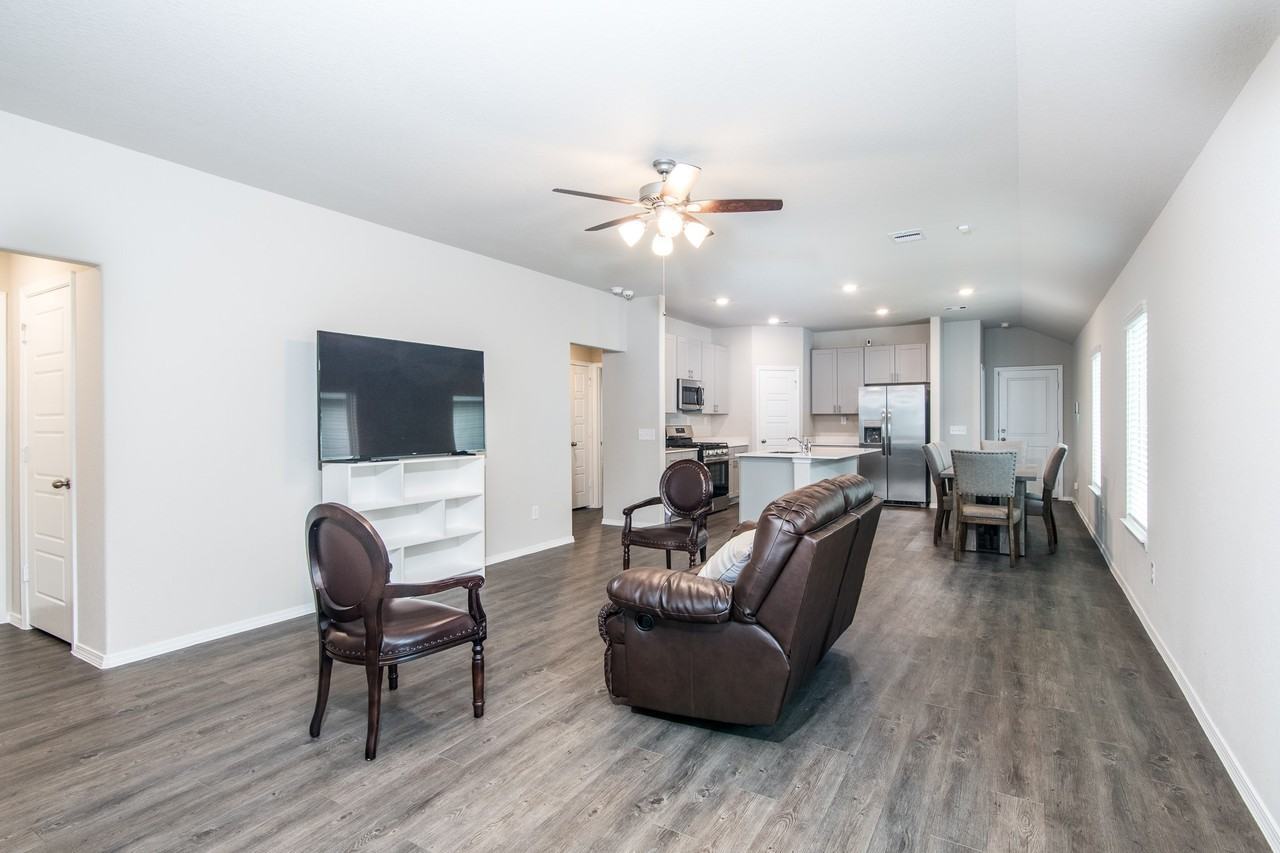 11599 Lazy Oak Creek Dr #11599 - Photo 4 of 22