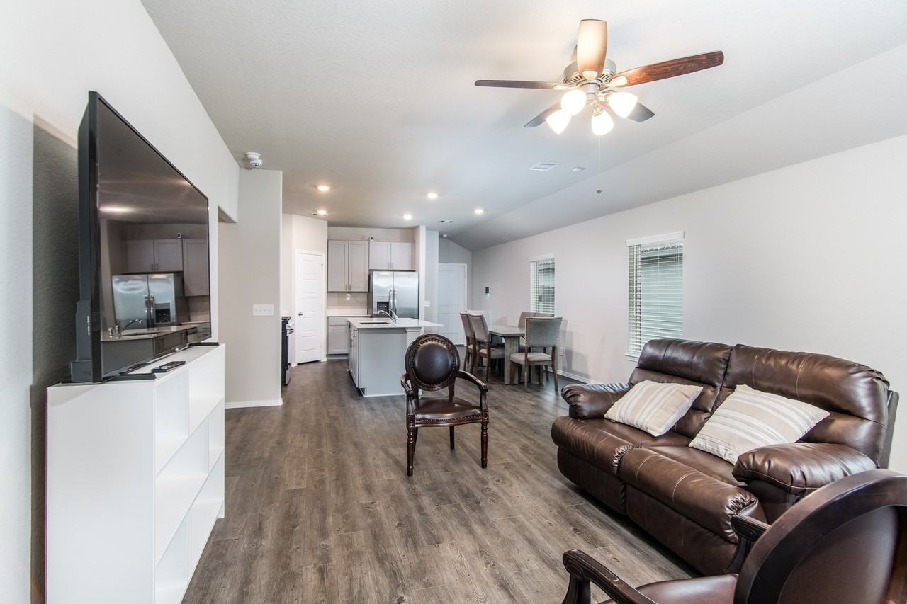 11599 Lazy Oak Creek Dr #11599 - Photo 5 of 22