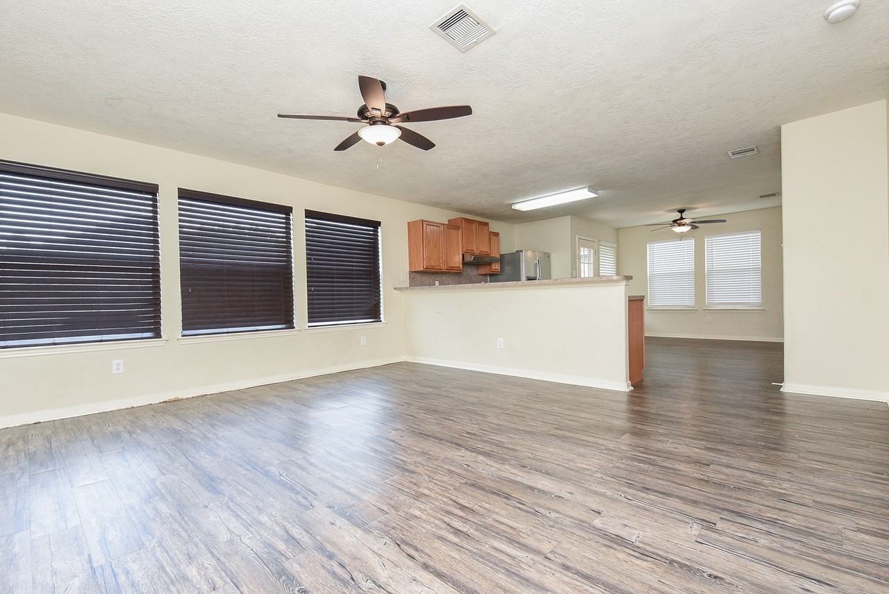 19826 Twisted Creek Dr #19826 - Photo 7 of 26