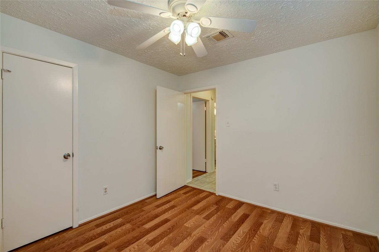 1911 Ripple Creek Dr #1911 - Photo 5 of 34