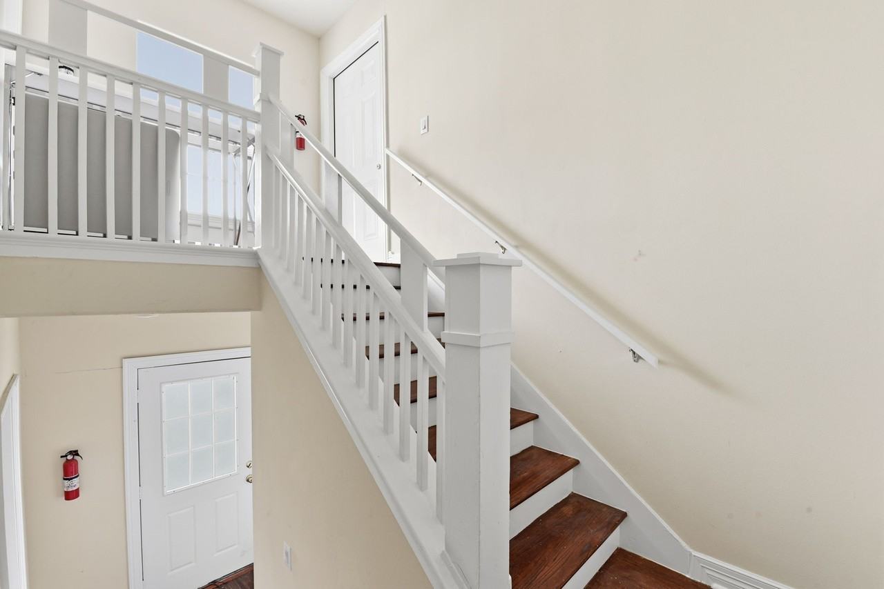 2513 Shakespeare St #2513-3 - Photo 5 of 28