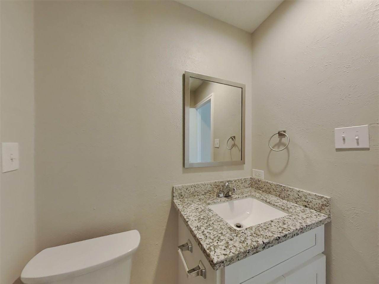 6127 Larchbrook Dr #6127 - Photo 4 of 18