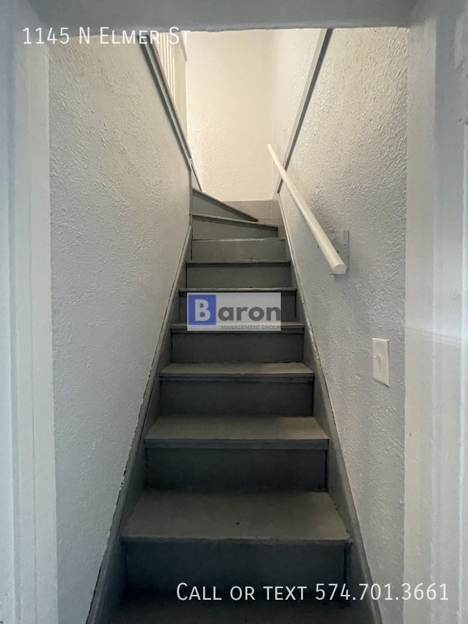 1145 N Elmer St - Photo 3 of 10