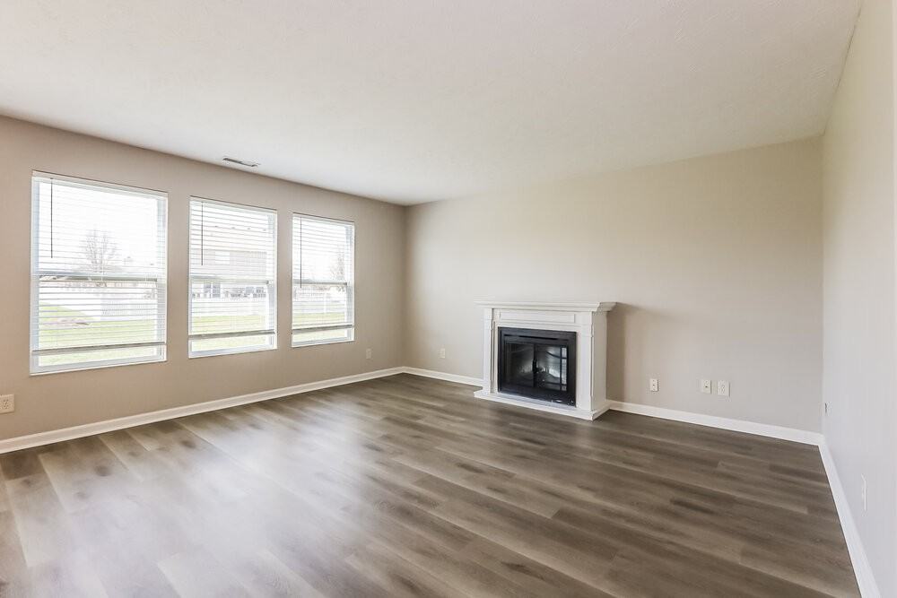 2294 Mcgregor Dr - Photo 4 of 17