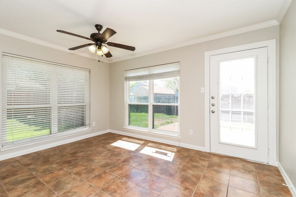 2907 Stinwick Ln - Photo 7 of 17