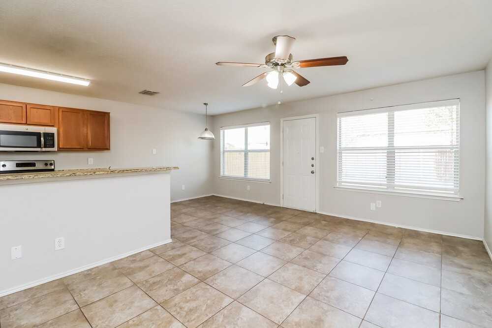 10628 Wild Oak Dr - Photo 6 of 17