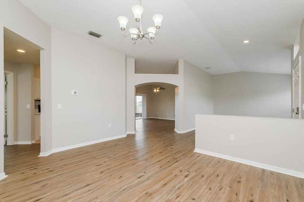 1406 Storington Ave - Photo 4 of 16